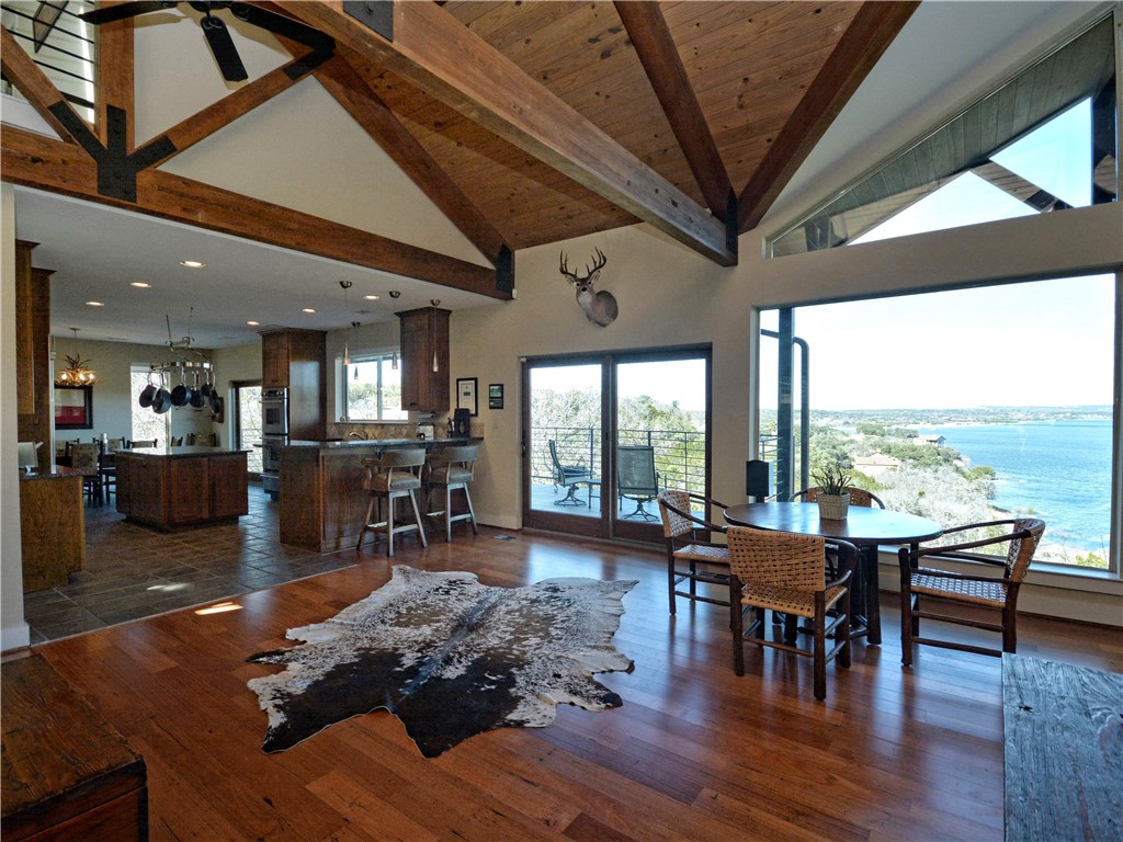 611 Coventry | STUNNING Lake Travis Views