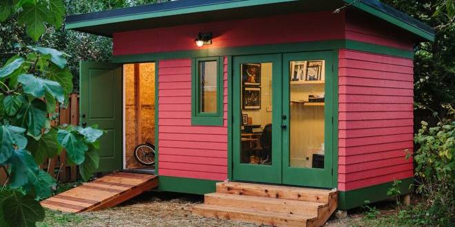 8 Cozy Backyard Sheds and Studios