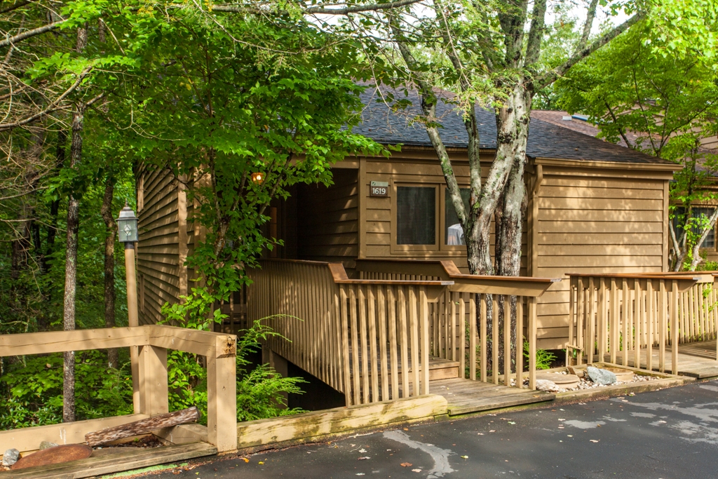 Lake Lure lakefront community townhouse for sale