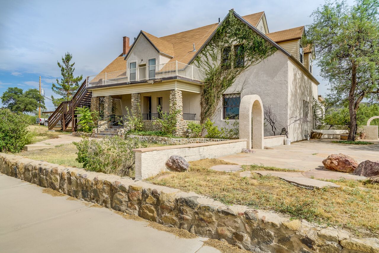 ORACLE AZ HISTORIC HOME