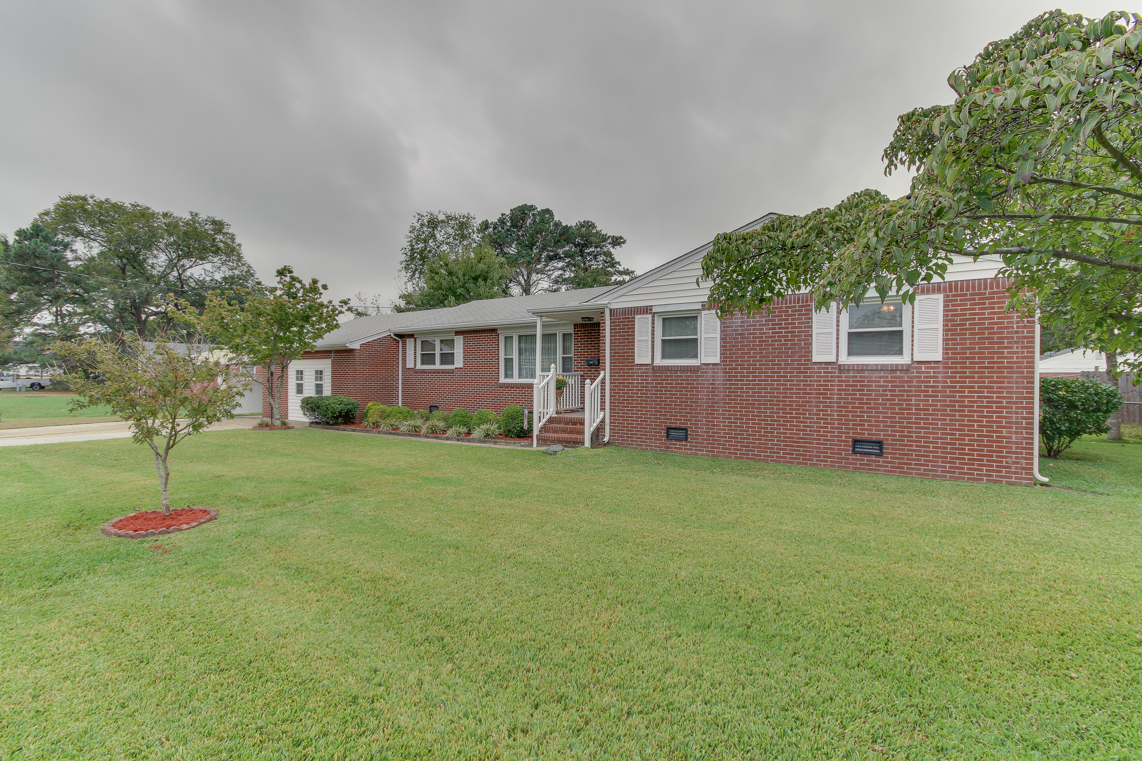 604 LAUREL AVENUE