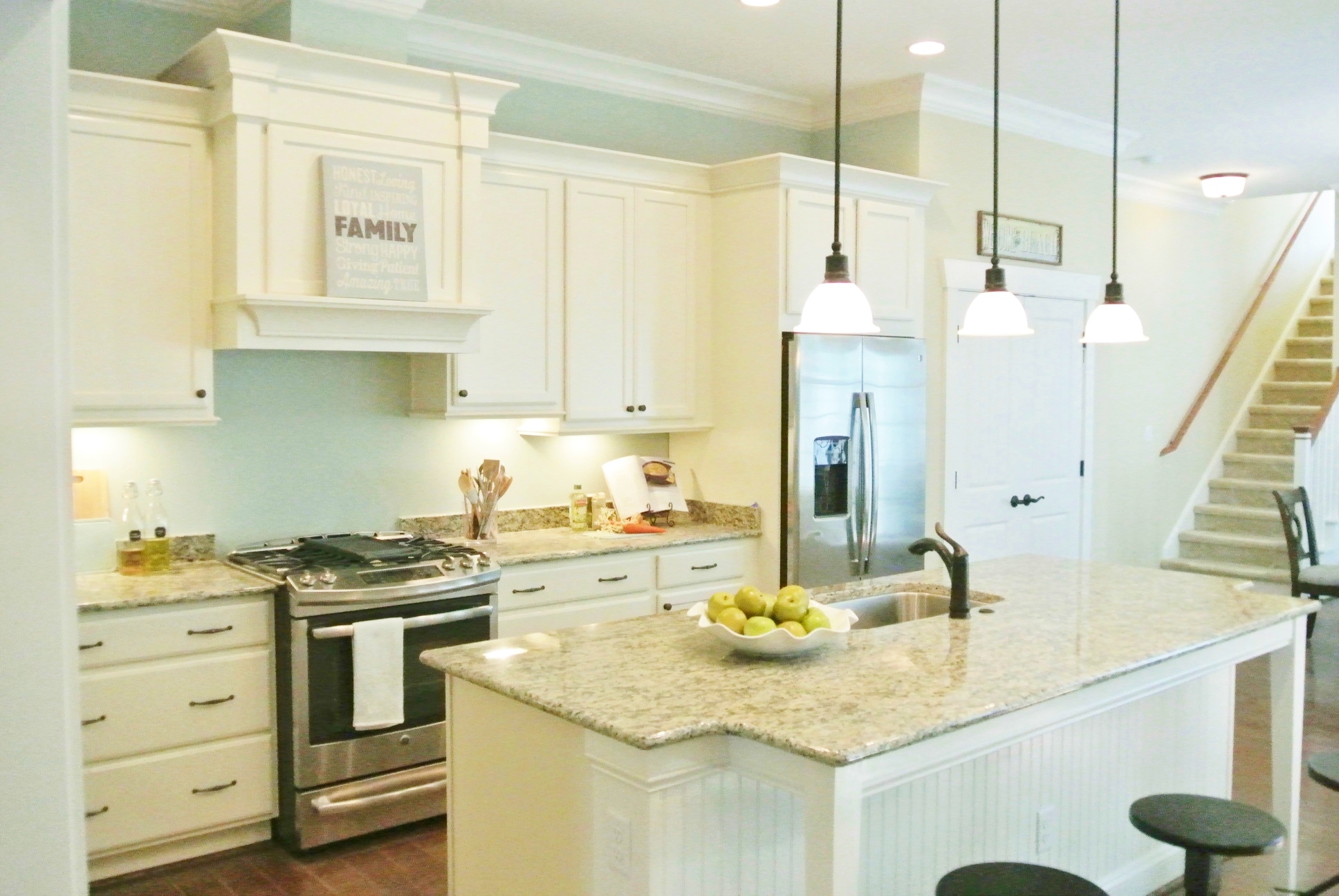 ARE YOU FREAKING KIDDING ME? 2,575 square feet for HOW MUCH?