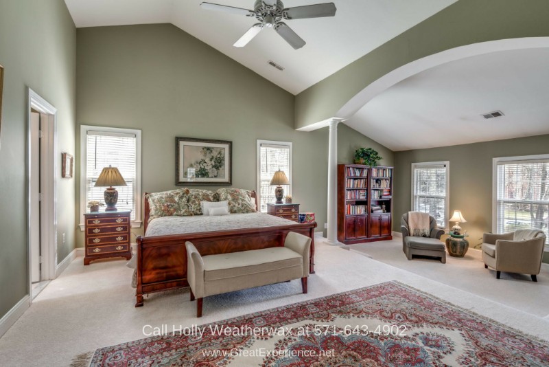 House in Reston VA - You've never had a master's bedroom like this master suite of this home for sale in Reston VA. 