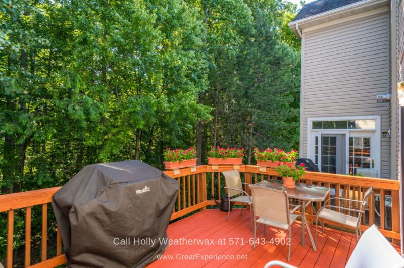 Reston VA Townhomes for Sale - Relaxing and entertaining are easy on the deck of this Reston VA townhome for sale. 