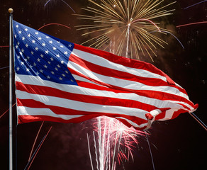 RED WHITE BLUE and YOU! Win a $200 gift card