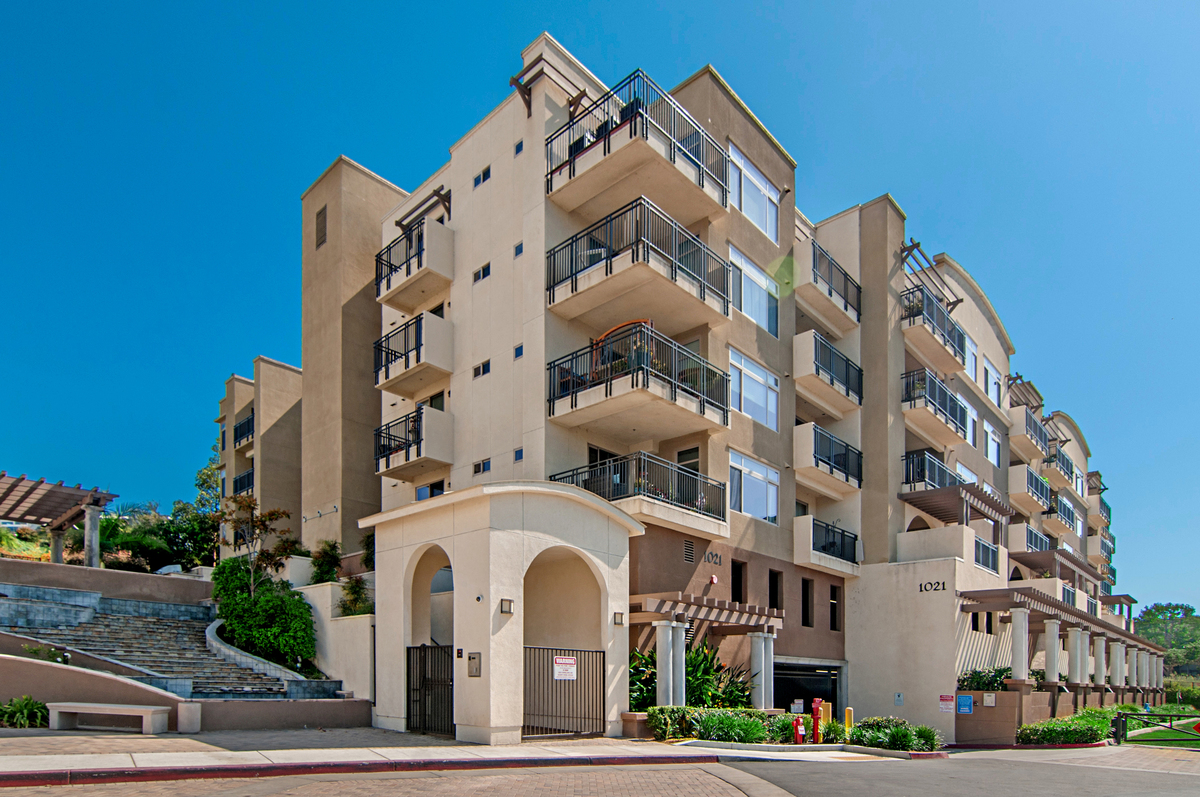 SOLD! 1021 Costa Pacifica Way #2311 Oceanside @ the Resort-Style Seacliff