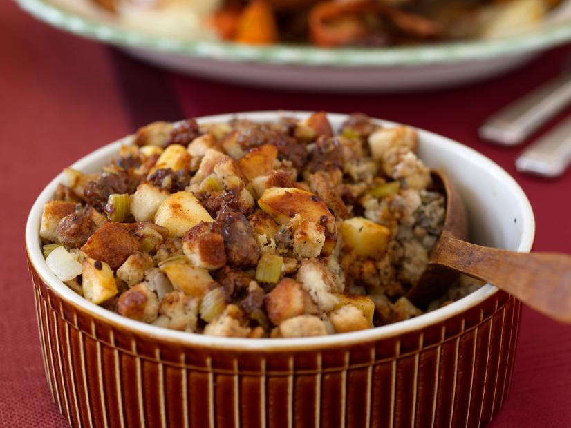 Holiday Recipes: Sage, Sausage and Apple Dressing