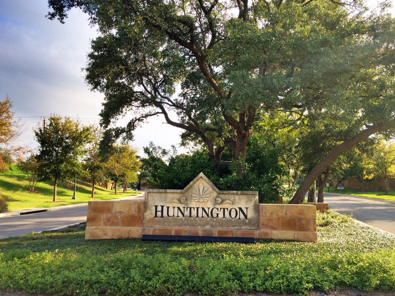 Beautiful 1.09-acre Wooded Lot in Prestigious Huntington at Shavano Park