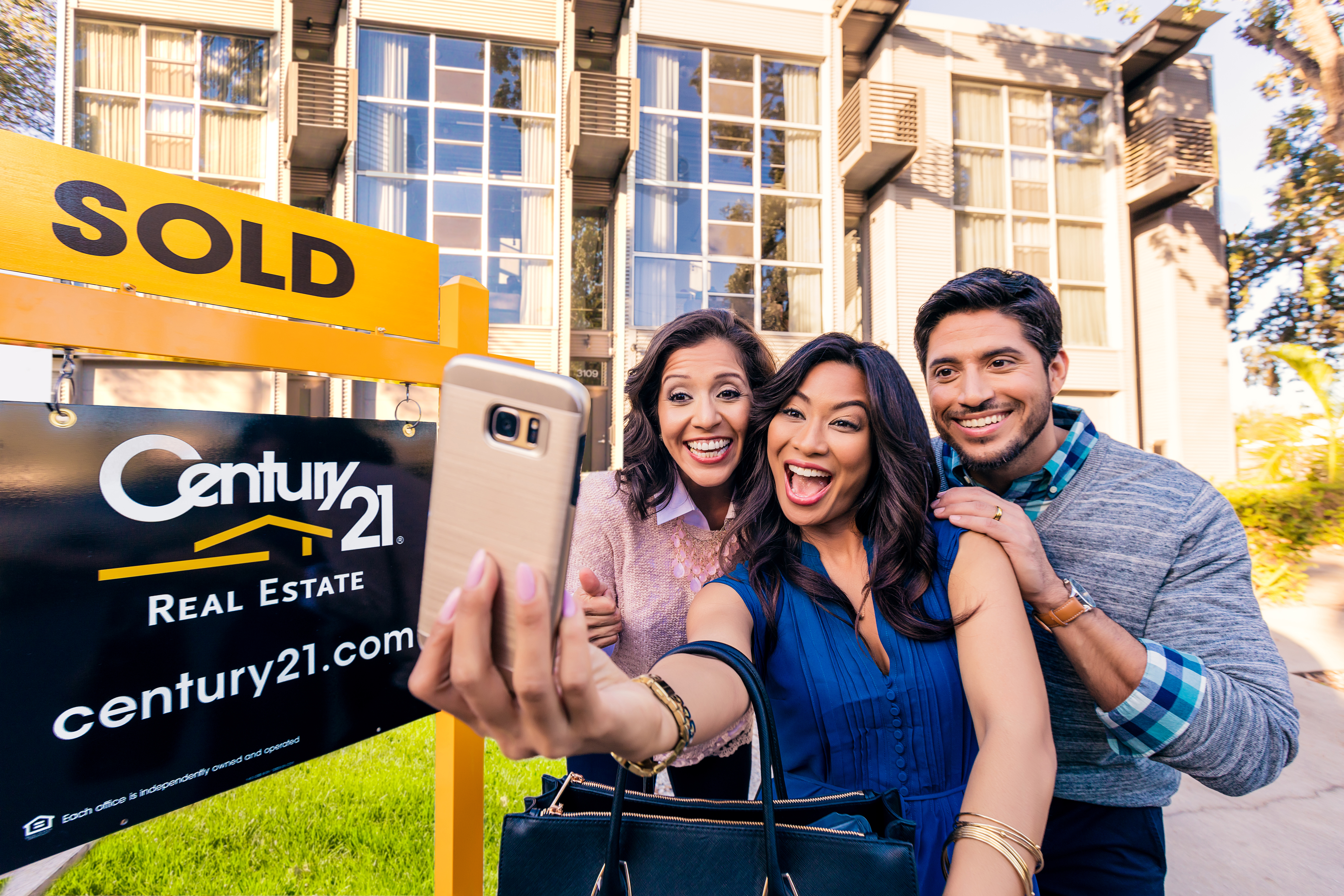 7 Ways to Find a Real Estate Agent You Love