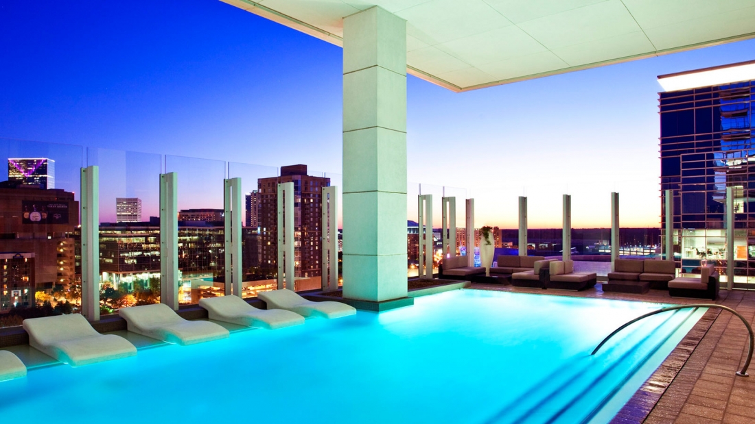 H2Om: A Morning of Sun, Swim and Water Yoga at W Atlanta Downtown