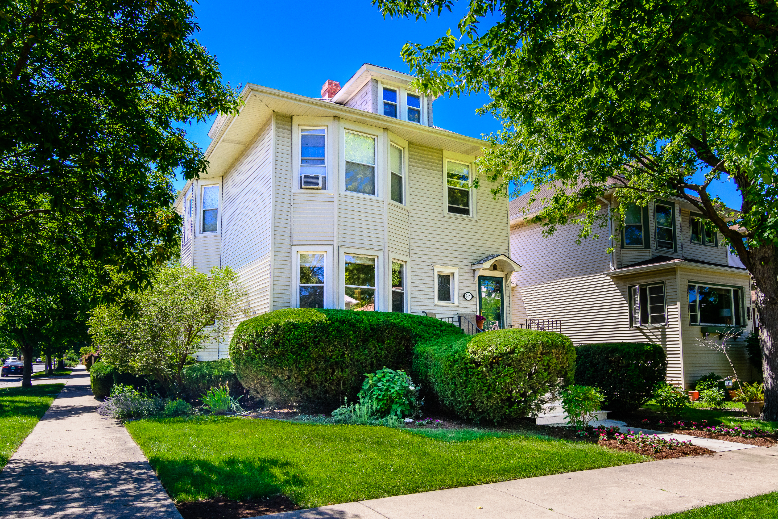 Buying & Selling of Homes!