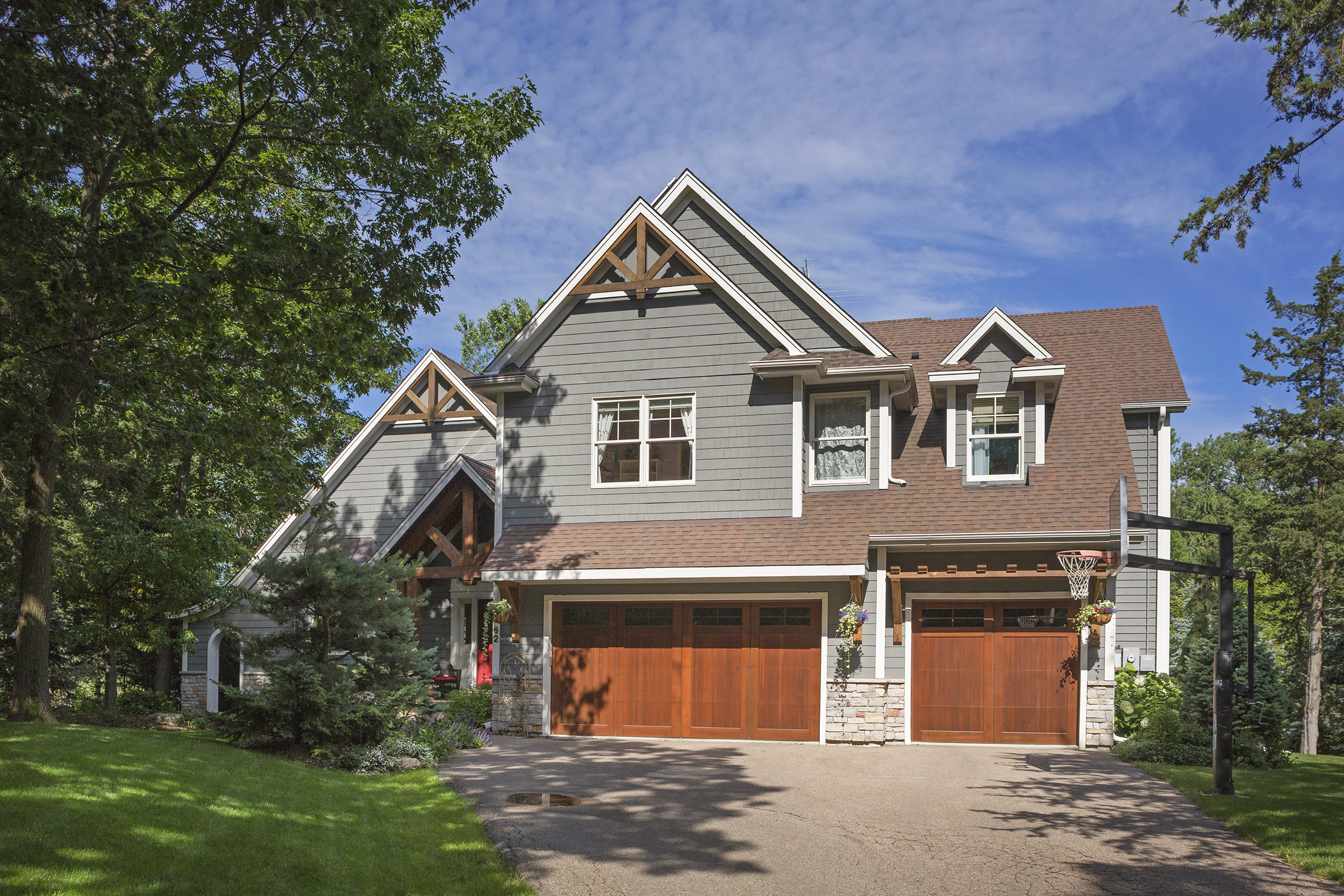 62 Pleasant Ave