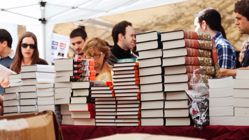 10 Books Every Leader Should Read to Be Successful