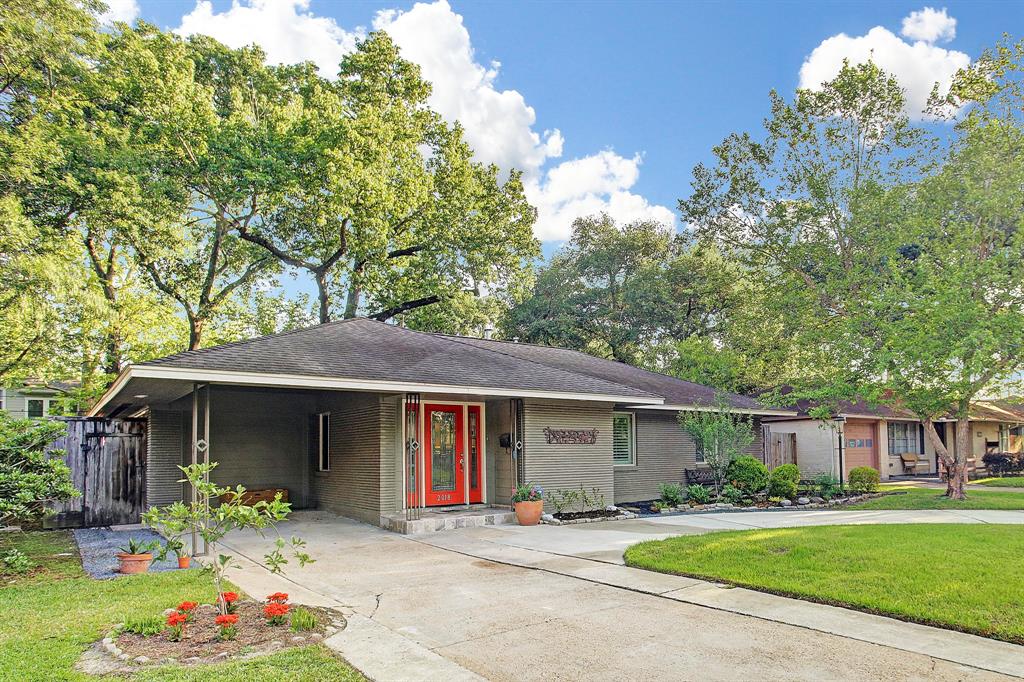 JUST LISTED in Oak Forest! 2018 Lamonte Offered at $481,000.