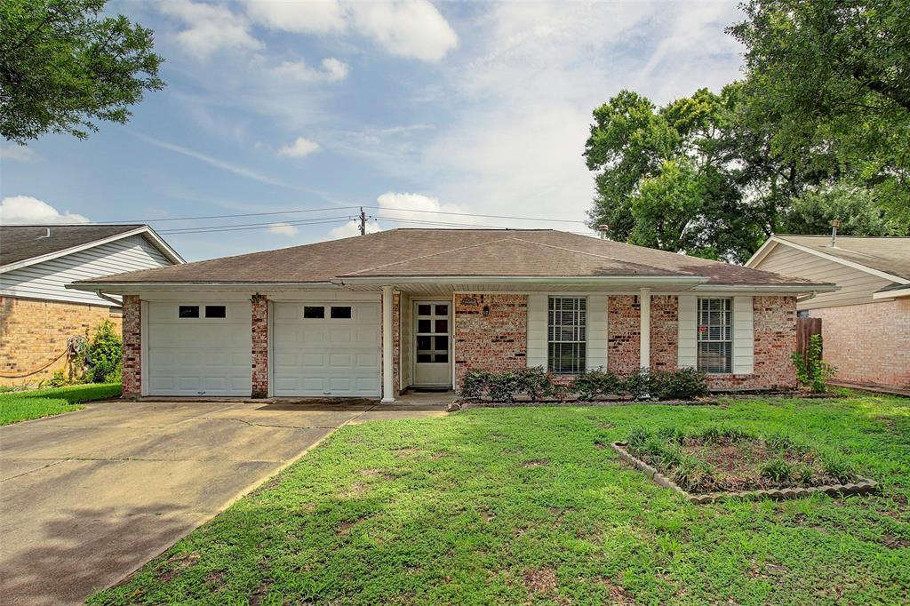 PENDING in Oak Forest West! 6014 Hoover Offered at $169,900.