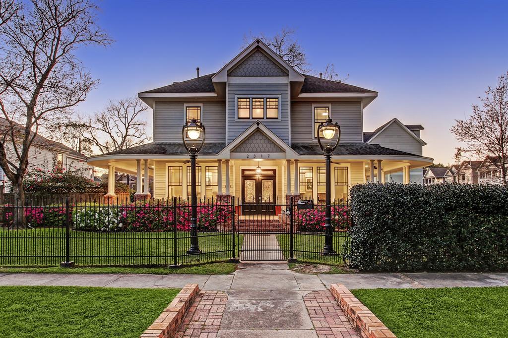 RECENTLY LISTED in Houston Heights! 2317 Ashland Offered at $1,749,000.