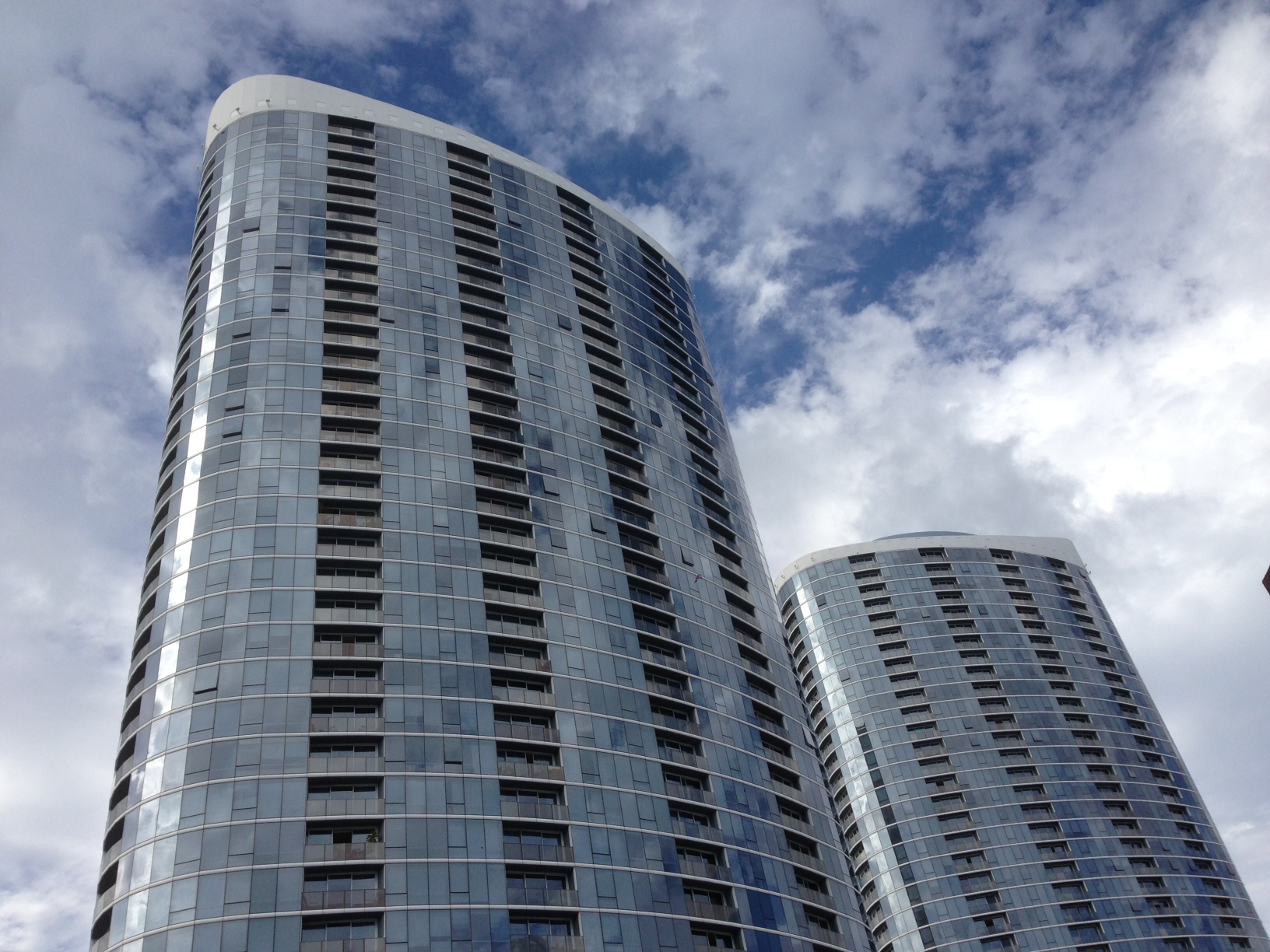 Choosing the Right Kakaako Neighborhood