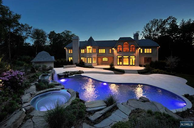 Luxury Homes in Wyckoff NJ