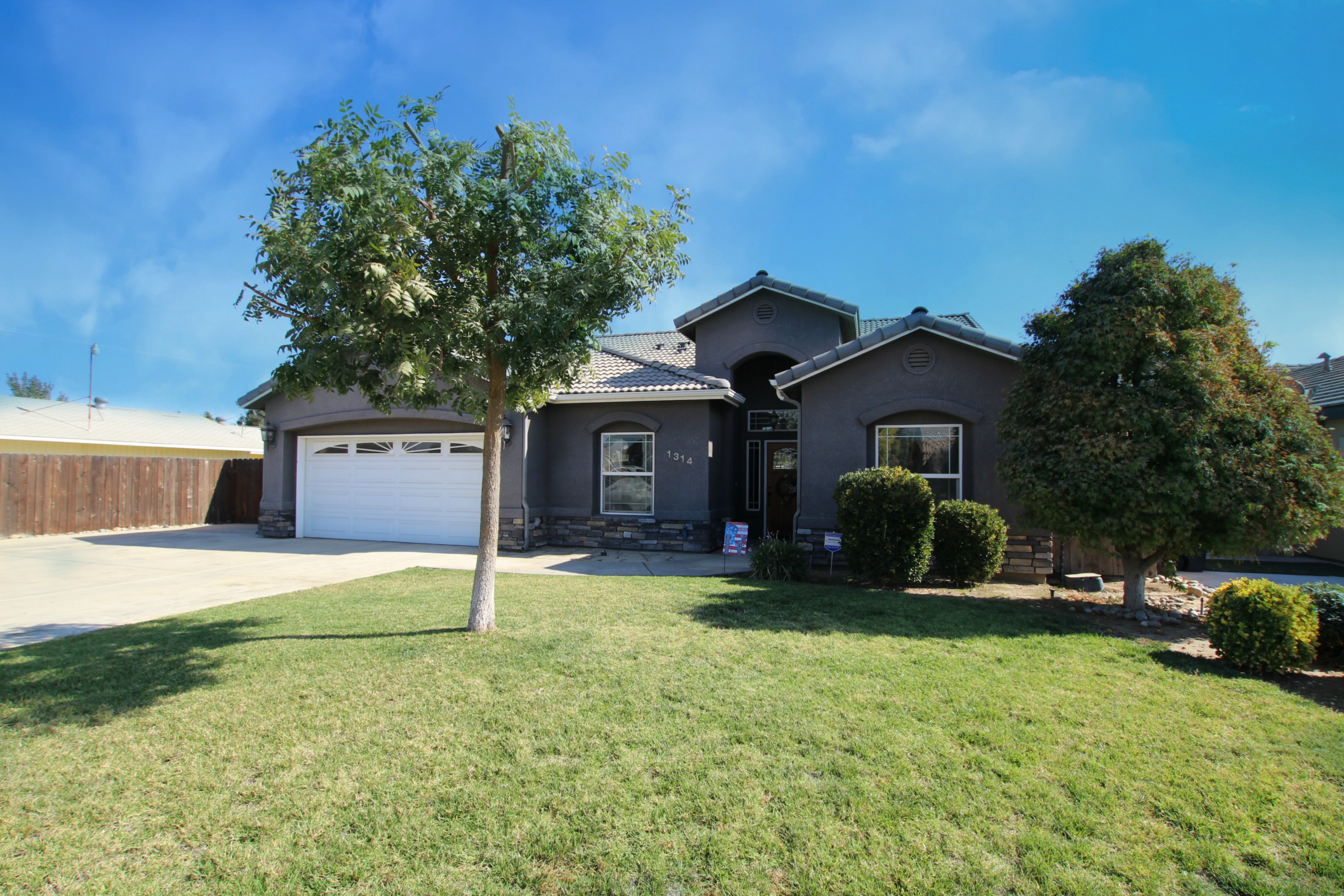 Just Listed 1314 Velie Ct. (Visalia)