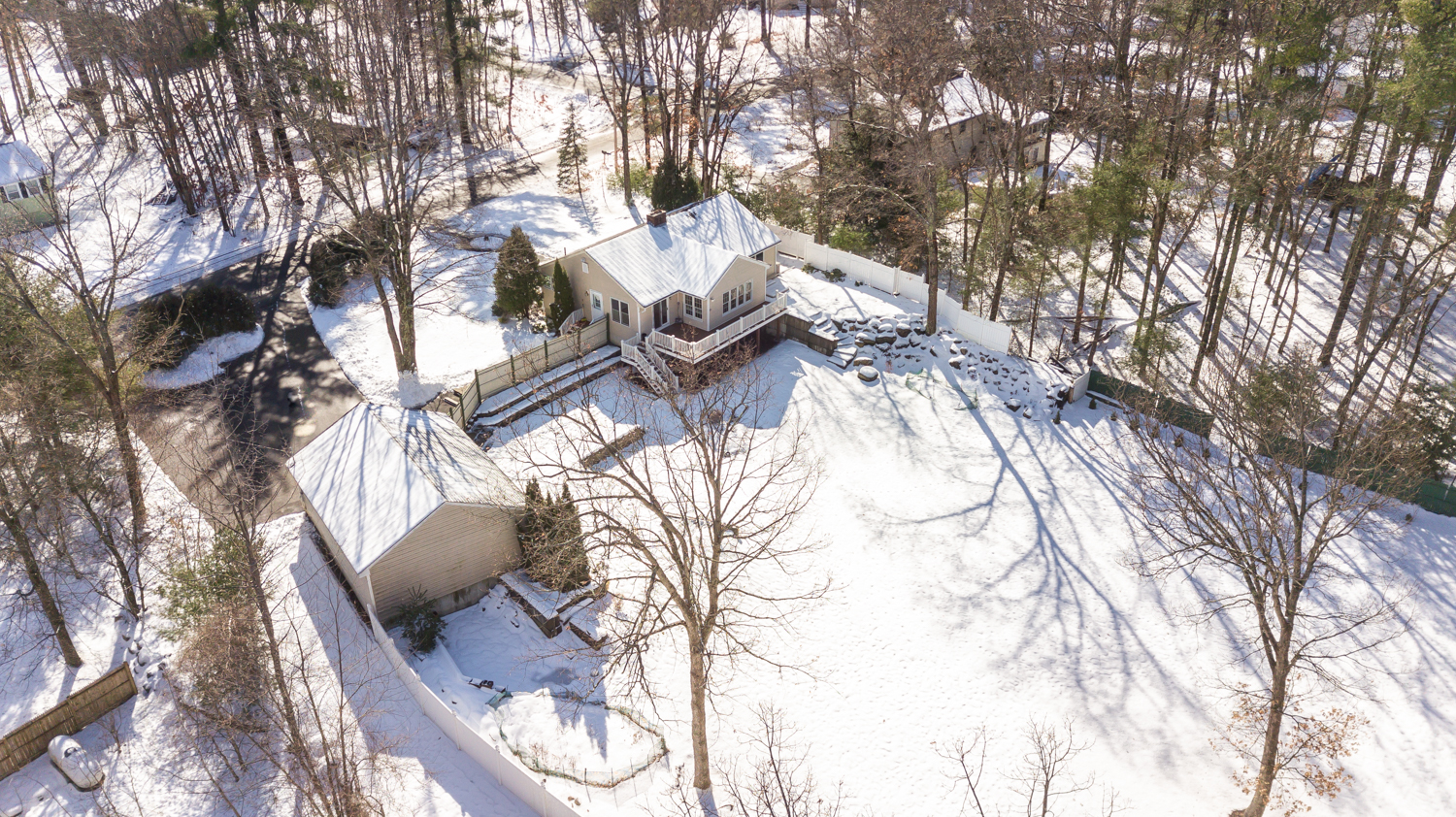 32 Robyn Ave